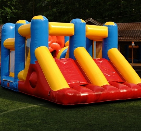 Батут с горкой "Губка" рис 3