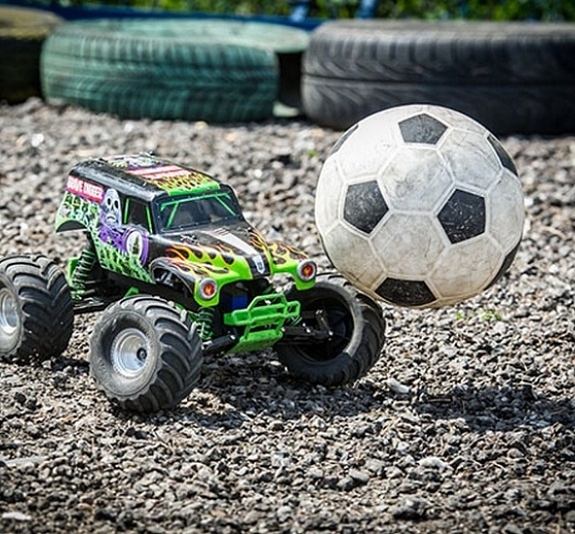 картинка Радиоуправляемые джипы (Автобол) от компании Рент-Бери