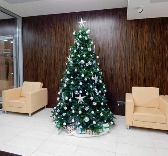 картинка Ёлка искусственная 200 см наряженная серебряная от компании Рент-Бери