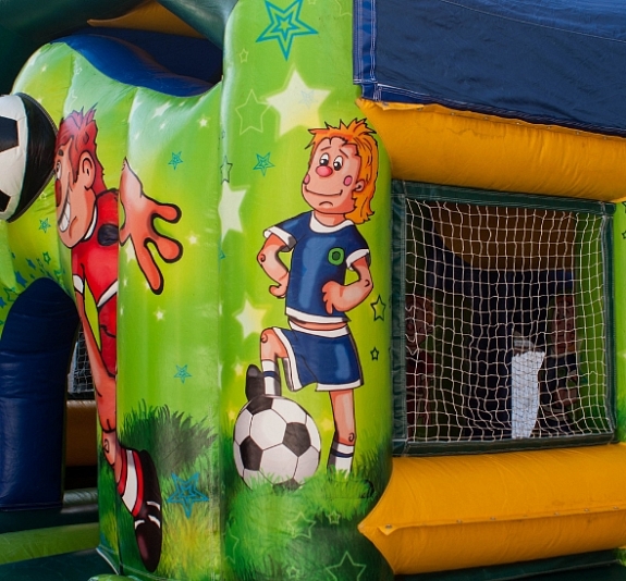 Батут "Футболисты" рис 1