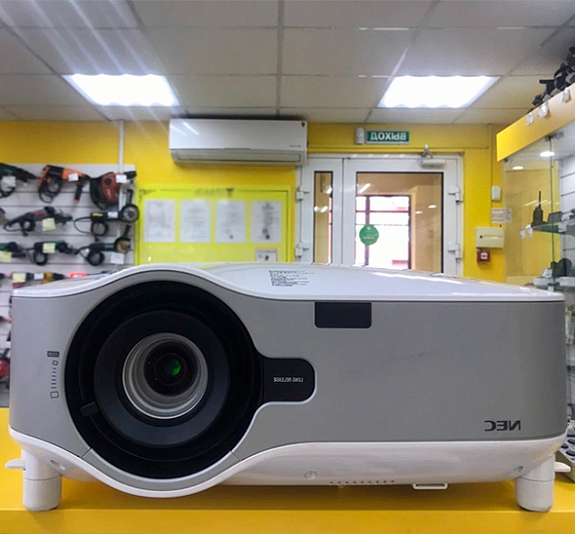 картинка Проектор Sanyo PLC-XF45 от компании Рент-Бери