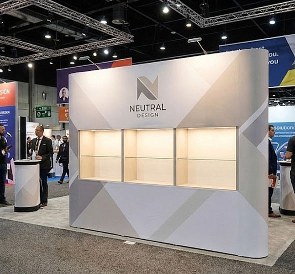 Поп Ап стенд с Шоукейсами рис 3