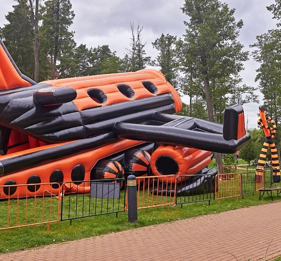 Надувная горка «Самолет» рис 4