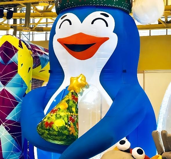 Пингвин надувной рис 3