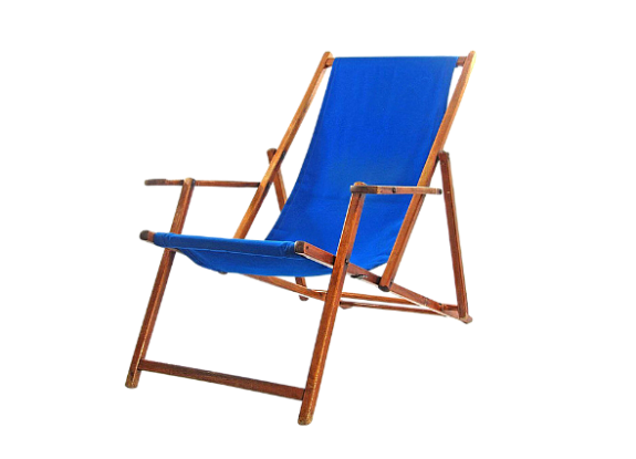 Синий шезлонг