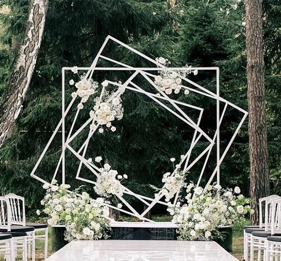 картинка Арка Многогранник от компании Рент-Бери