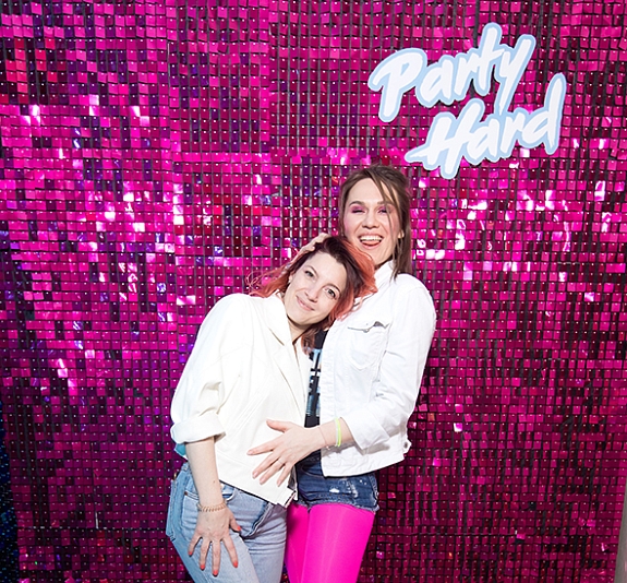 картинка Фотозона «Розовые пайетки» от компании Рент-Бери