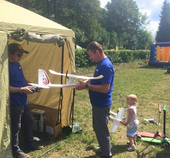 Радиоуправляемый самолет рис 3