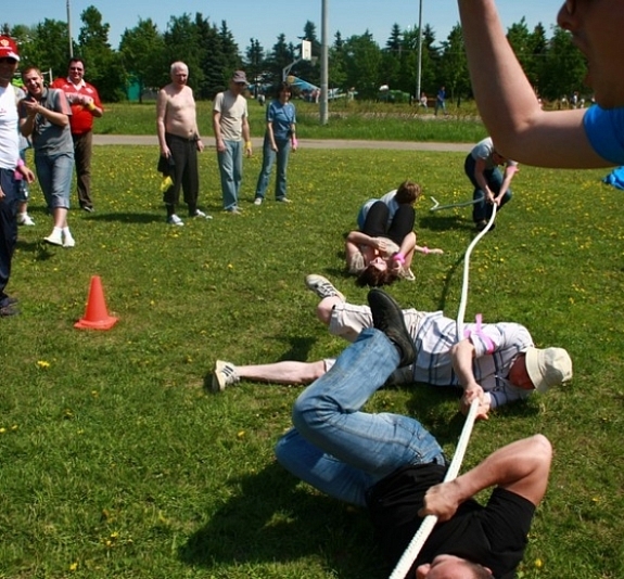 картинка Перетягивание каната от компании Рент-Бери