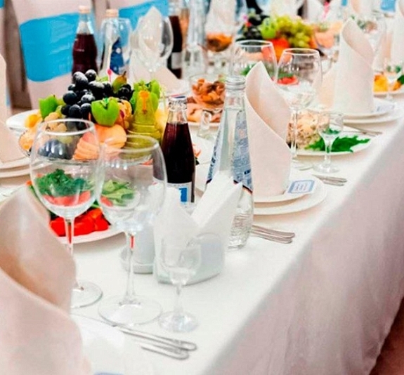 Скатерть прямоугольная белая рис 2